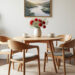 découvrez nos conseils pratiques pour choisir la table à manger parfaite pour un petit salon. optimisez votre espace sans compromis sur le style et la fonctionnalité. trouvez la meilleure option pour accueillir vos repas en toute convivialité.