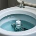découvrez les raisons qui expliquent pourquoi votre chasse d'eau se remplit lentement. apprenez à identifier les problèmes courants tels que les fuites, le tartre ou un mauvais réglage du flotteur, et trouvez des solutions simples pour améliorer le fonctionnement de votre plomberie.
